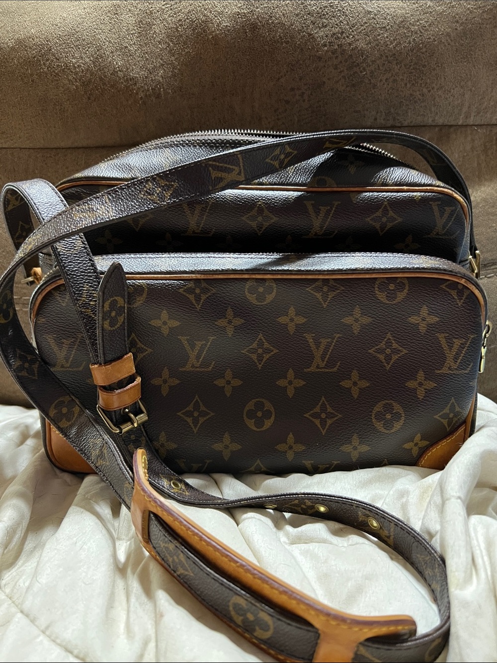Louis Vuitton Monogram Canvas Double Compartment Reporter crossbody bag